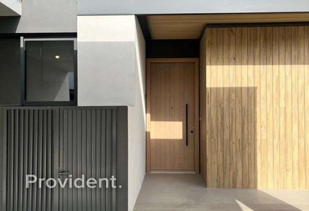 Facing Park | Brand New | Ready to Move - Photo 5