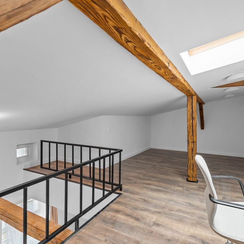 ** Mieszkanie w stylu loft z antresolą ! ** - Zdjęcie 1