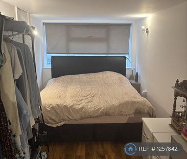 4 bedroom detached house to rent - Photo 5