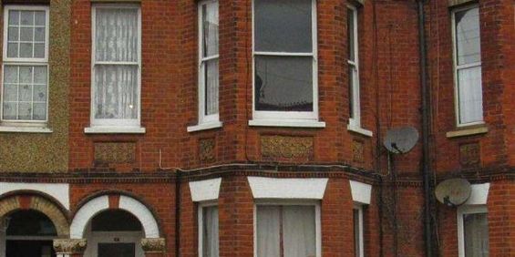 South Road, Herne Bay, CT6 - Photo 3