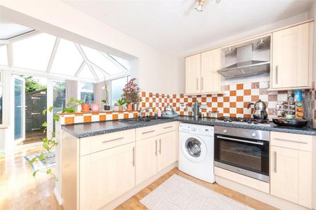 2 bedroom terraced house to rent - Photo 2