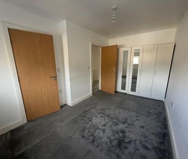 4 bedroom terraced house to rent - Photo 3