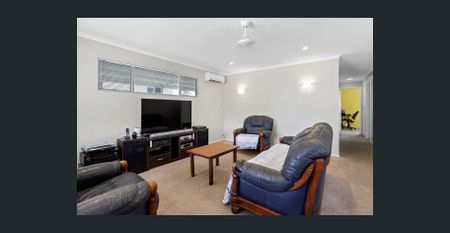 Three-bedroom home with Granny Flat in Slade Point - Photo 2