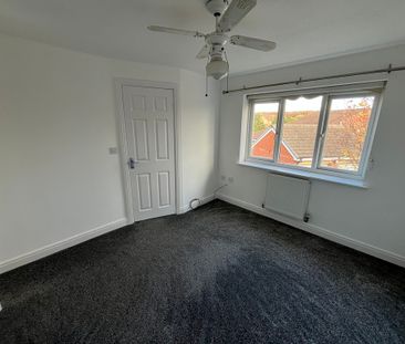 Malvern Drive, Woodlaithes, S66 3XA - Photo 3