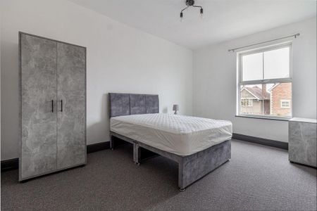 1 bedroom in a house share to rent - Photo 4