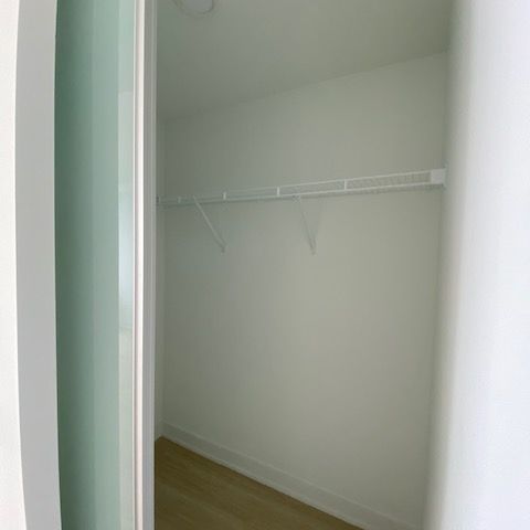 For Lease - 8 Wellesley Street Unit# 5708, Toronto, Ontario - Photo 1