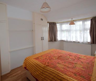 3 bedroom terraced house to rent - Photo 6