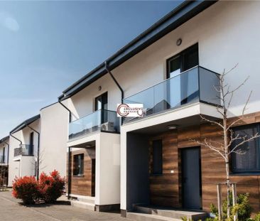 Modern Villa Otopeni//Close Compound// - Fotografie 1