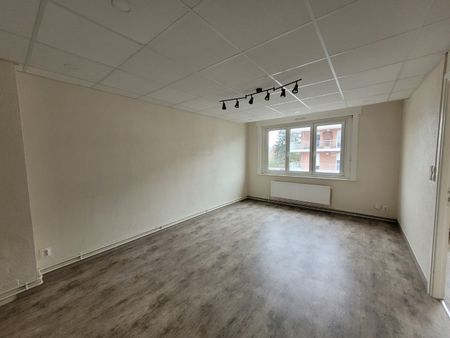 Location Appartement 3 pièces 51m² LENS 62300 - Photo 2