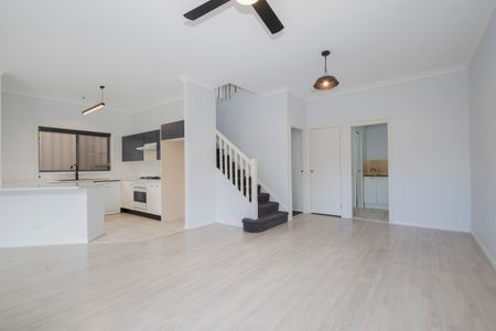 28/9 Hutton Street, Charlestown NSW 2290 - Townhouse For Rent | Domain - Photo 5