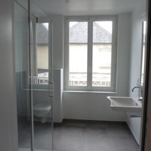 Location Appartement 1 pièce 34m² COUTANCES 50200 - Photo 2
