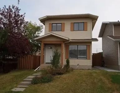 Bright, quiet home in Whitehaven | 75 Whitehaven Road Northeast, Calgary - Photo 1