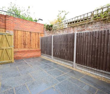 3 bedroom end of terrace house to rent - Photo 6