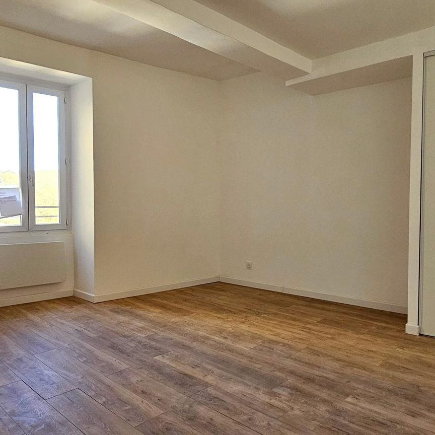 Location Appartement 2 pièces 48m² FLASSANS SUR ISSOLE 83340 - Photo 1