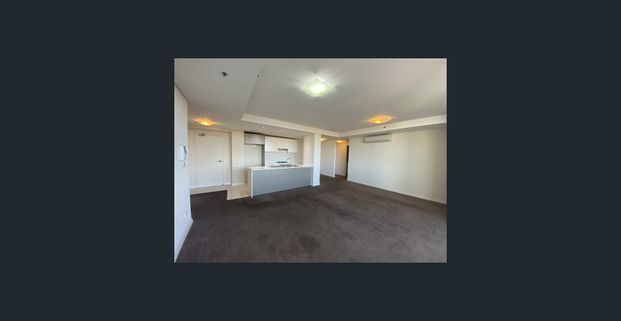 APPOINTMENT ONLY - Top level luxury apartment in Parramatta city Centre. Large balcony with vast panoramic views. - Photo 1