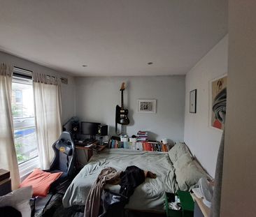 3 Bed End Terrace, Jennings Road, SE22 - Photo 3