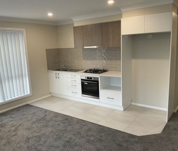 6a Peppercress Court, Tamworth, NSW 2340 - Photo 2