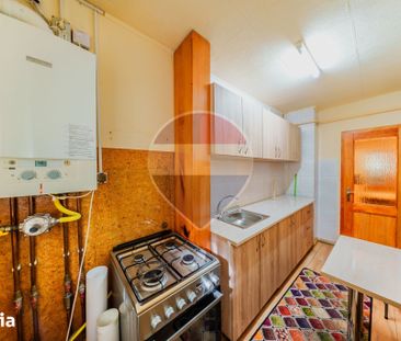 Apartament cu doua camere in zona Aurel Vlaicu - Photo 5