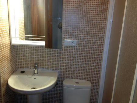 Calle Diego de Almaguer, Málaga, Andalusia 29006 - Photo 4