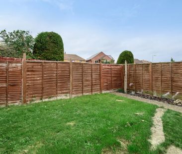 3 bedroom end of terrace house to rent - Photo 1