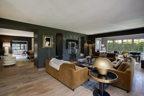 GASSIN - VILLA 5 CHAMBRES - PISCINE - Photo 1