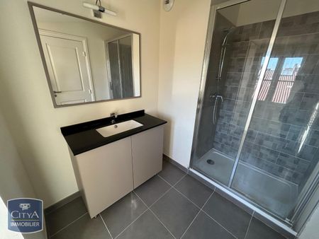 Location Appartement 1 pièce 28m² TOULON 83000 - Photo 5