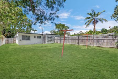 2/68 Coates Street, Mount Louisa, Mount Louisa. - Photo 4