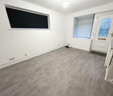 1 bedroom semi-detached house to rent - Photo 5