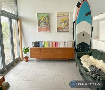 3 bedroom terraced house to rent - Photo 1