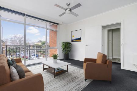 MODERN RETRO APARTMENT - Photo 3