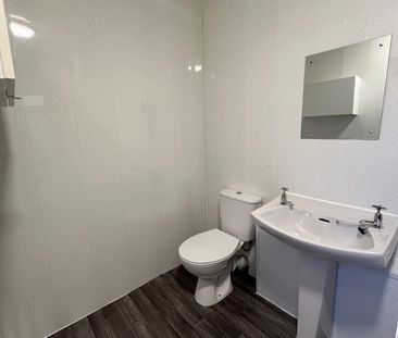 2 Bed Flat, Langbar Crescent, G33 - Photo 6