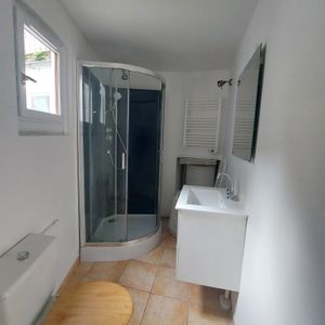 Location Appartement 2 pièces 26m² RODEZ 12000 - Photo 3