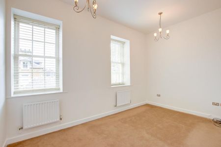 3 bedroom terraced house to rent - Photo 2