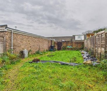 Sycamore Close, Gloucester - Photo 4