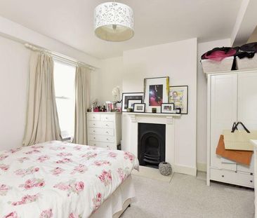 2 bedroom maisonette to rent - Photo 5