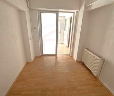 Apartament, 57 m², - Photo 2