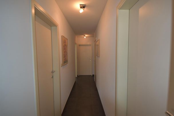 Modern gelijkvloers appartement met 3 slaapkamers. - Photo 1