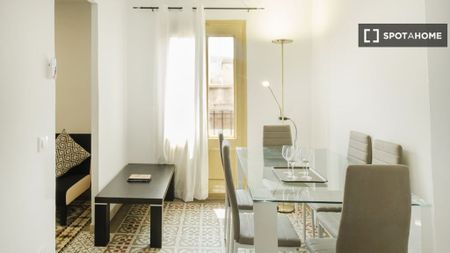 3 room luxury Flat for rent in Barcelona, Spain - Photo 2