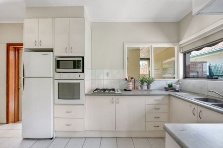 8 Benambra Street, Preston VIC 3072 - Photo 4