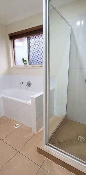 Furnished + Bills Incl + Free WiFi! - Photo 1