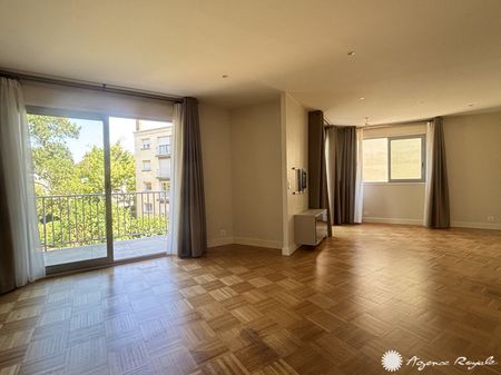 Location Appartement 5 pièces 106m² ST GERMAIN EN LAYE 78100 - Photo 2