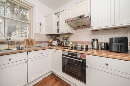 Avonmore Gardens, Brook Green, W14, London - Photo 3