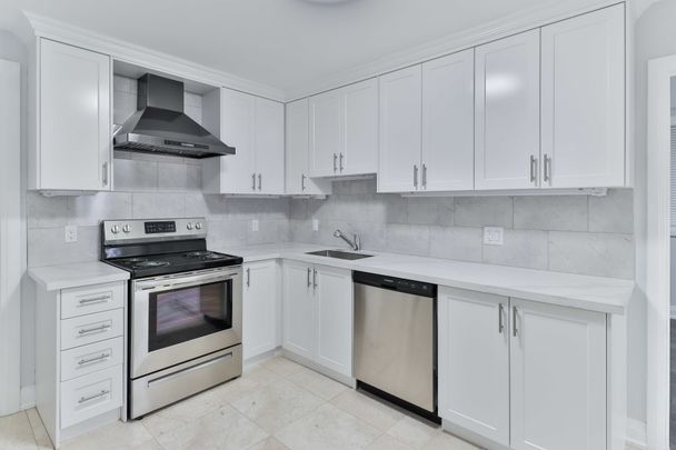For Lease - 880 College Street Unit# Main, Toronto, Ontario - Photo 1