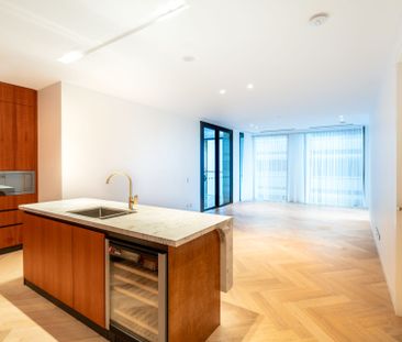 3 Bedroom Apartment with Hyde Park Views - Photo 2