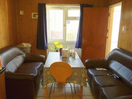 5 Bed - Bantock Way , Harborne - Photo 2