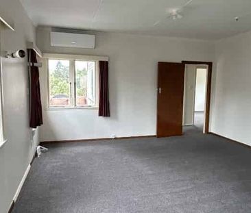 TAIHAPE - THREE BEDROOMS - Photo 2