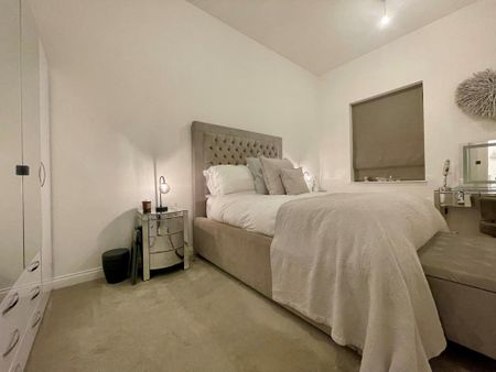 2 bedroom apartment to rent - Photo 4