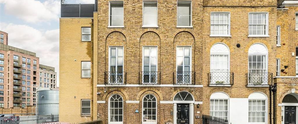 3 bedroom flat to rent - Photo 1