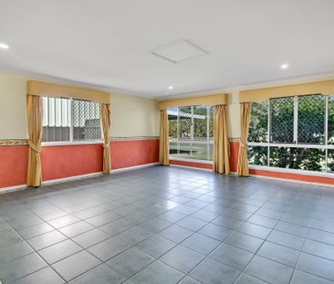 Great Home&comma; Great Location – so Many Features - Photo 2