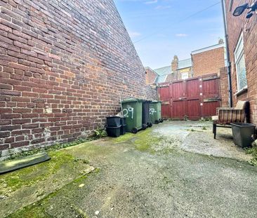 2 bed ground floor flat to rent in NE10 - Photo 5